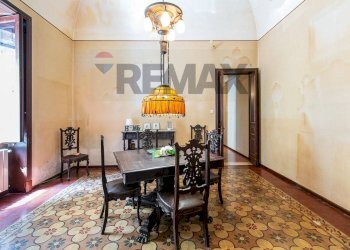 Sala da pranzo - Apartment Viale Vittorio Veneto
 
12, Catania - photo 71