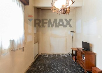 Hall / corridoio - Apartment Viale Vittorio Veneto
 
12, Catania - photo 81