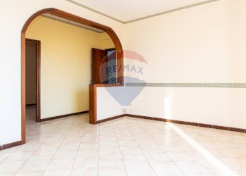 Stanza vuota - Trilocale Via Richard Wagner
 
54, Acireale - foto 1