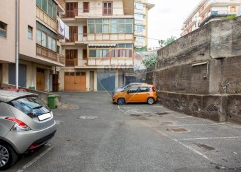 Edificio all\'aperto - Trilocale Via Richard Wagner
 
54, Acireale - foto 50