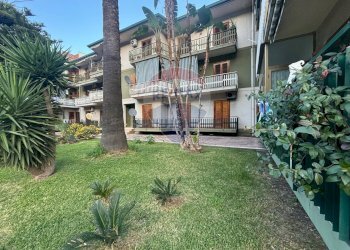 Giardino - Appartamento via petralia
 
115, Aci Catena - foto 5