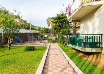 Giardino - Appartamento via petralia
 
115, Aci Catena - foto 1