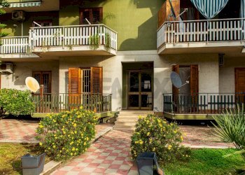 Casa all\'aperto - Appartamento via petralia
 
115, Aci Catena - foto 18