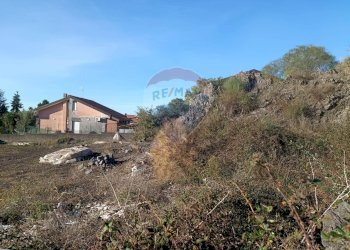 Casa all\'aperto - Terreno edificabile via Siracusa, Nicolosi - foto 1