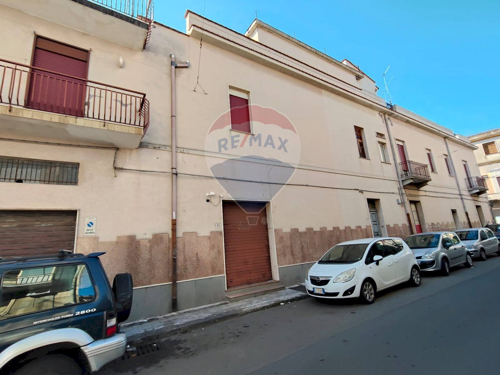 Edificio all\'aperto - Locale Commerciale Via Francesco Crispi
49/51, Mascali - foto 3