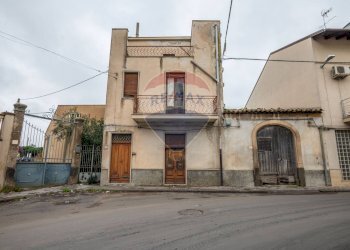 Casa all\'aperto - Casa indipendente via Vittorio Veneto
 
237, Grammichele - foto 4