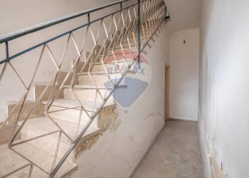 Scale - Casa indipendente via Vittorio Veneto
 
237, Grammichele - foto 7