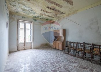 Sala da pranzo - Casa indipendente via Vittorio Veneto
 
237, Grammichele - foto 25