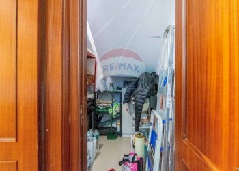 Dispensa di stoccaggio - Villa a Schiera Via Vampolieri
 
10, Aci Catena - foto 13