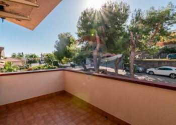 Balcone - Villa a Schiera Via Vampolieri
 
10, Aci Catena - foto 32