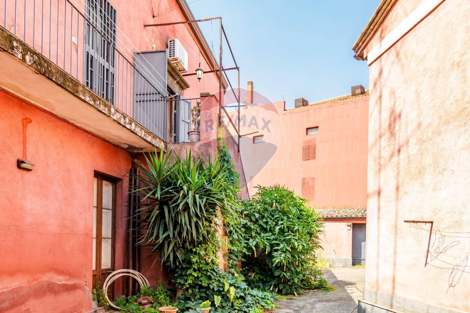 Edificio all\'aperto - Apartment via Etnea
 
189, Mascalucia - photo 2