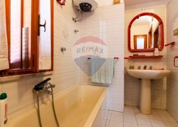 Bagno - Appartamento via Etnea
 
189, Mascalucia - foto 19