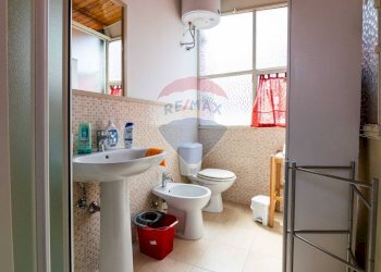 Bagno - Appartamento via Etnea
 
189, Mascalucia - foto 22
