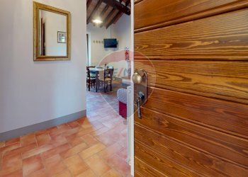 Hall / corridoio - Bilocale Borgo Jacopone
 
18, Collazzone - foto 1