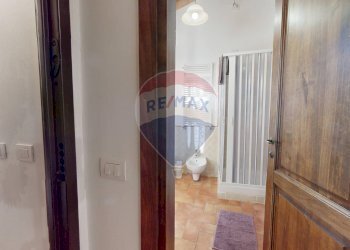 Hall / corridoio - Bilocale Borgo Jacopone
 
18, Collazzone - foto 5