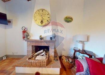 Soggiorno - Bilocale Borgo Jacopone
 
18, Collazzone - foto 11