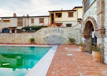 Piscina - Bilocale Borgo Jacopone
 
18, Collazzone - foto 17