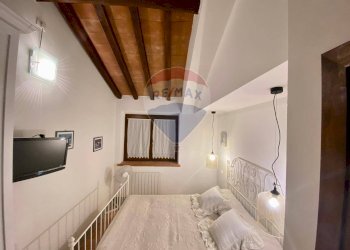 Camera / camera da letto - Bilocale Borgo Jacopone
 
18, Collazzone - foto 23