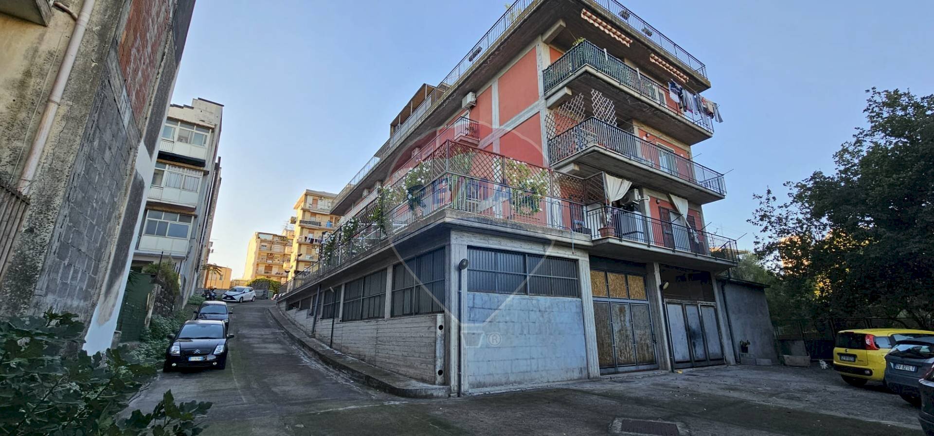 Edificio all\'aperto - Warehouse Via del Bosco
 
324, Catania - photo 2