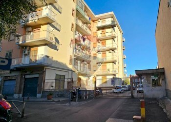 Edificio all\'aperto - Warehouse Via del Bosco
324, Catania - photo 1