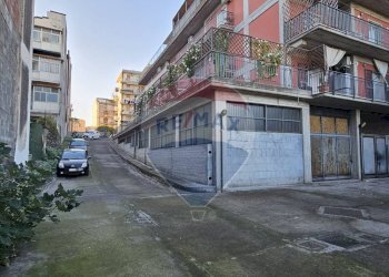 Edificio all\'aperto - Warehouse Via del Bosco
324, Catania - photo 4