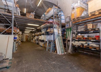 Dispensa di stoccaggio - Locale Commerciale Piazza Duca di Genova
 
9, Catania - foto 8