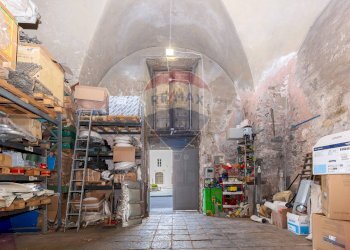 Dispensa di stoccaggio - Locale Commerciale Piazza Duca di Genova
 
9, Catania - foto 14