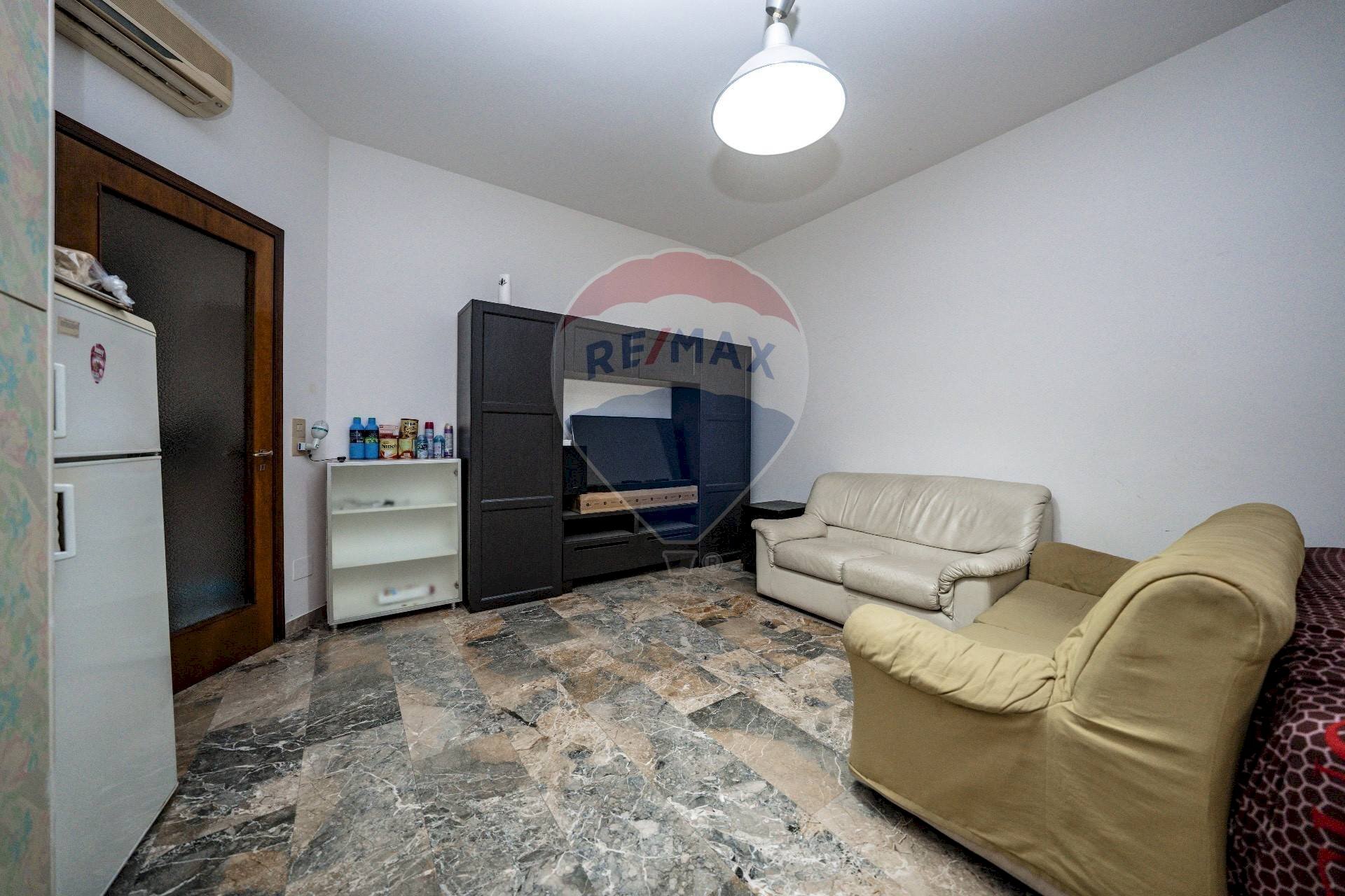 Soggiorno - Two-room apartment Viale Cesare Battisti
 
10, Ferrara - photo 1