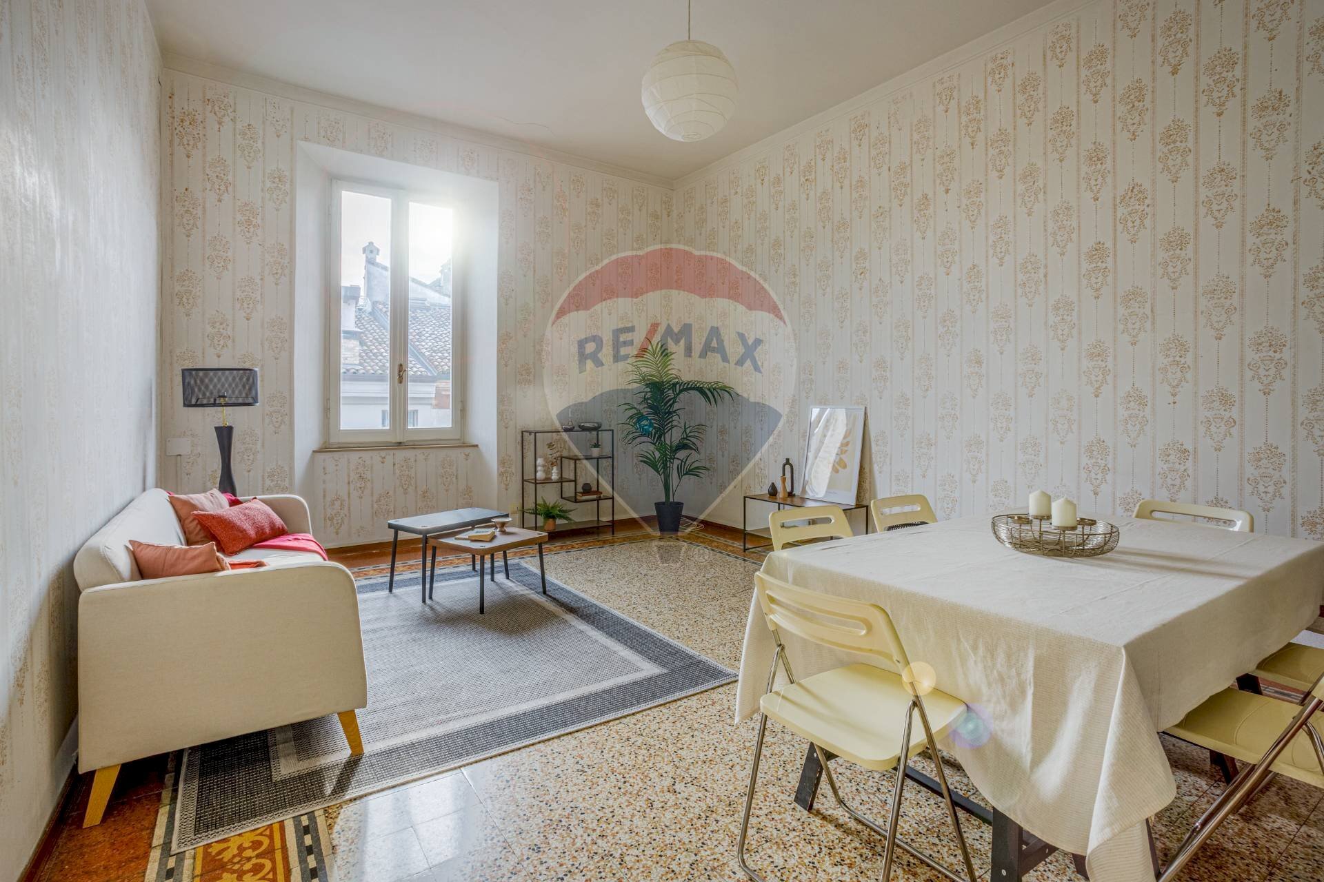 Sala da pranzo - Trilocale Borgo Venti Marzo
 
1, Parma - foto 1