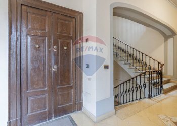 Scale - Trilocale Borgo Venti Marzo
 
1, Parma - foto 33