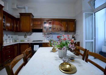 Cucina - Three-room apartment VIA AMALFI
 
3, Savona - photo 22