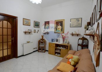 Soggiorno - Three-room apartment VIA AMALFI
 
3, Savona - photo 37