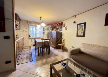 Sala da pranzo - Trilocale Torre Annunziata - foto 4