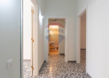 Hall / corridoio - Appartamento Corso V.Emanuele
 
167, Napoli - foto 9