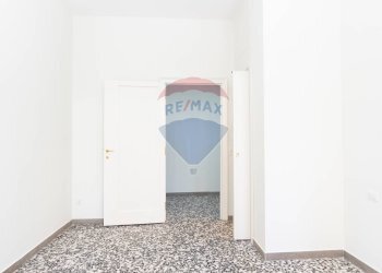 Stanza vuota - Appartamento Corso V.Emanuele
 
167, Napoli - foto 15