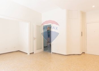 Stanza vuota - Appartamento Corso V.Emanuele
 
167, Napoli - foto 18