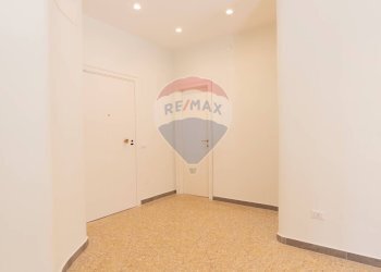 Stanza vuota - Appartamento Corso V.Emanuele
 
167, Napoli - foto 20