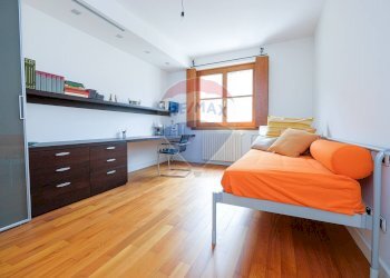 Camera / camera da letto - Trilocale Bergamo - foto 24