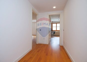 Hall / corridoio - Trilocale Bergamo - foto 30