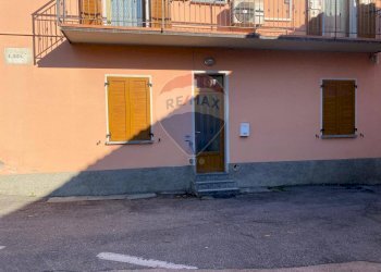 Edificio all\'aperto - Bilocale VIA GAETANO DONIZETTI
 
33, Villongo - foto 2