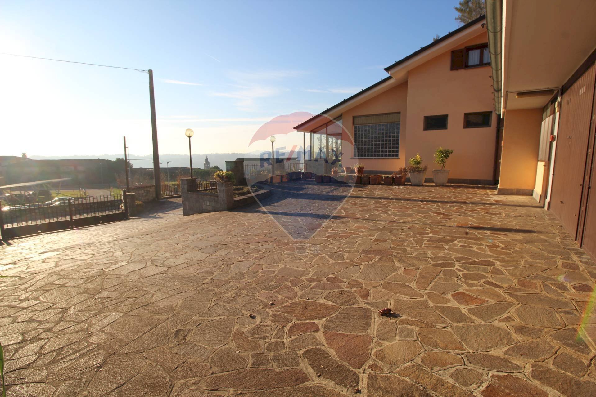 Terrazza - Villa supercera
 
4, Villa d'Adda - photo 2