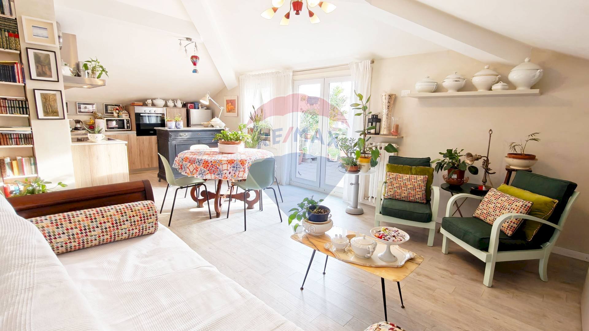 Sala da pranzo - Trilocale via raffAello sanzio
5, Ponte San Pietro - foto 3