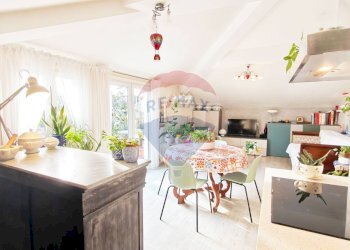 Sala da pranzo - Trilocale via raffAello sanzio
 
5, Ponte San Pietro - foto 4