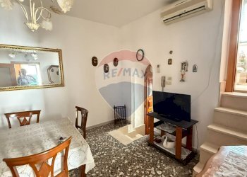 Sala da pranzo - Appartamento Via Fontana
 
17, Vieste - foto 6