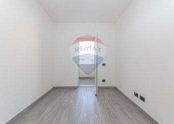 Stanza vuota - Three-room apartment Via Del Pergolato
139, Roma - photo 15