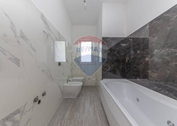 Bagno - Three-room apartment Via Del Pergolato
139, Roma - photo 23