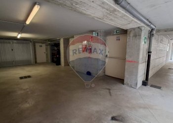 Parcheggio - Box Monte santo
 
6, Samarate - foto 4