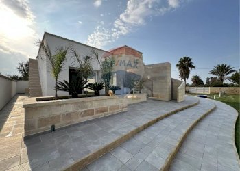 Edificio all\'aperto - Villa viale delfino
 
snc, Melendugno - foto 28