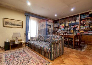 Sala da pranzo - Quadrilocale VIA F. ROSASPINA
 
54, Roma - foto 1