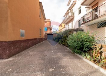 Edificio all\'aperto - Quadrilocale VIA F. ROSASPINA
 
54, Roma - foto 13